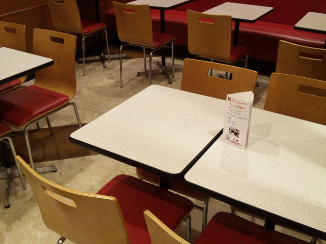 席数多いです_ケンタッキーフライドチキンイオン富士南店
