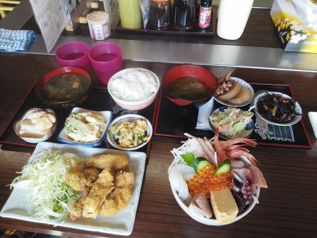 海鮮丼、カキフライ定食_みず