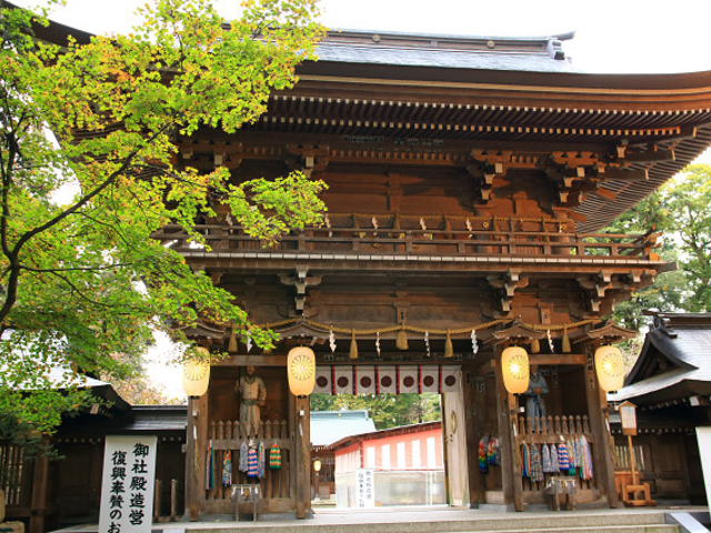 門が立派!_伊佐須美神社