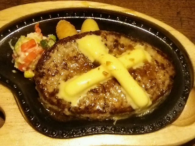 チーズバーグ_びっくりドンキー尼崎西店