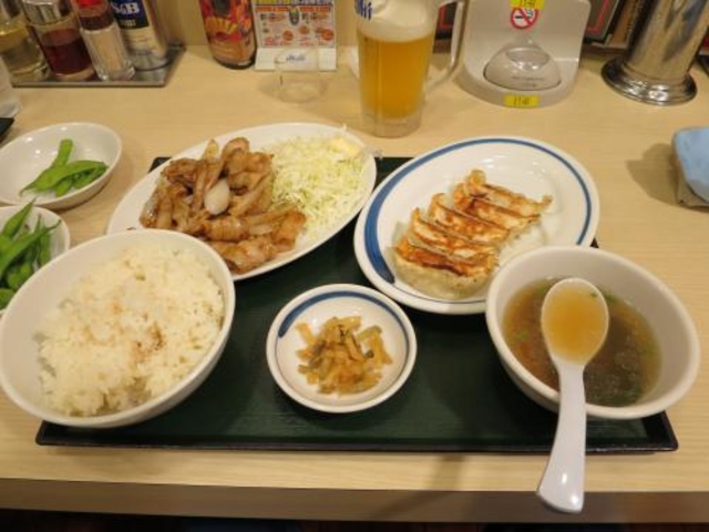 私の食べた焼肉定食&餃子_中華東秀弘明寺店