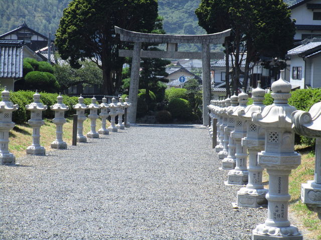 参道_三隅神社