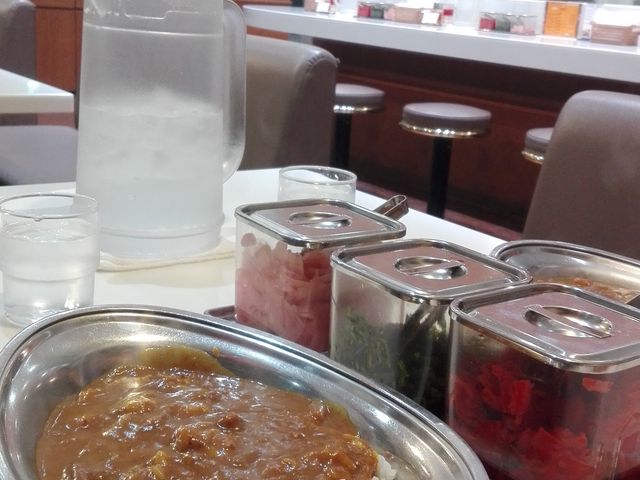 カレーと言えば、フクシン漬けなイメージですが、ここでは、珍しい「ガリ」が!(^v^)_カレーショップ インデアン 西21条店