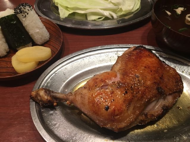 外はパリッとしています!_骨付鳥専門店 一鶴 横浜西口店