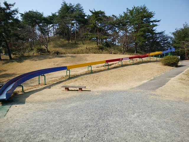 長いスライダー_いなべ公園