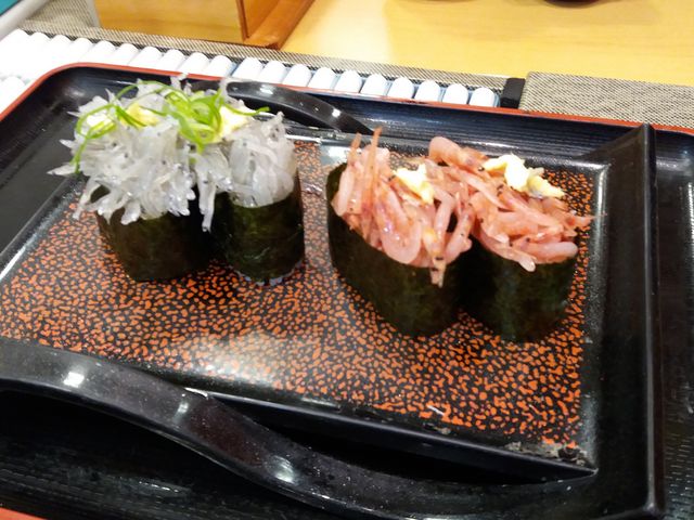 生しらす&桜エビ_魚がし鮨 富士青島店