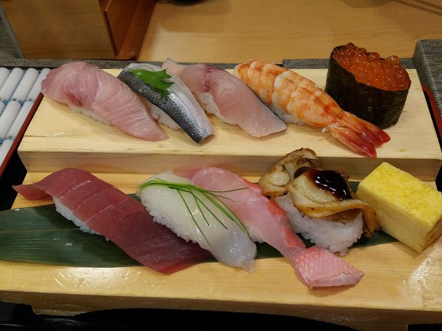 この日の特価握り_魚がし鮨 富士青島店