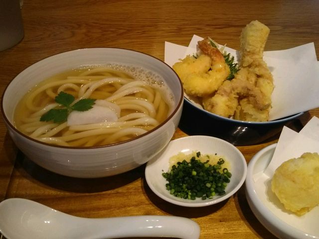 海鮮温うどんセット_讃岐うどん 志成