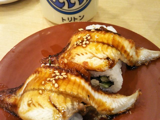 トリトン_回転寿しトリトン清田店