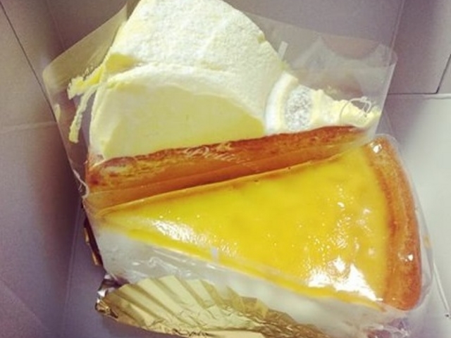 チーズケーキ&かぼちゃケーキ_Delicius パスティチュリア・デリチュース 箕面本店