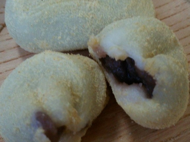 中に餡子_二軒茶屋餅角屋本店