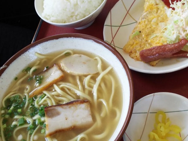 沖縄そばセット_最強食堂 浦西店