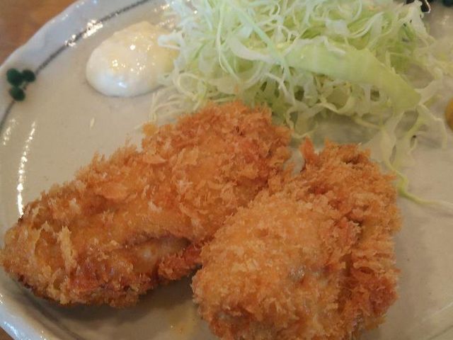 季節にはカキフライも_とんかつや