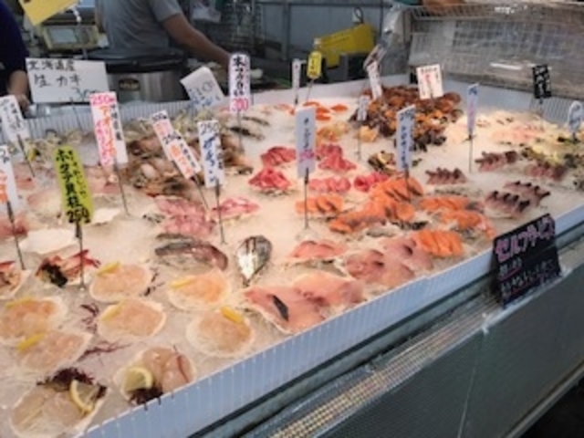 見て好きな物を取れます。_おさかなセンター