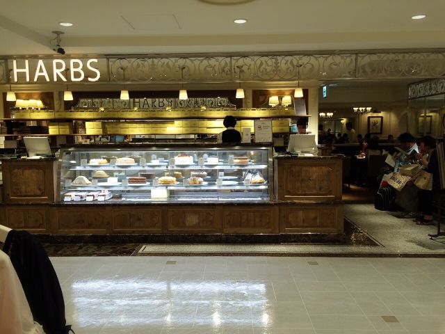 ケーキ食べたい_ハーブス HARBS ルミネエスト新宿店