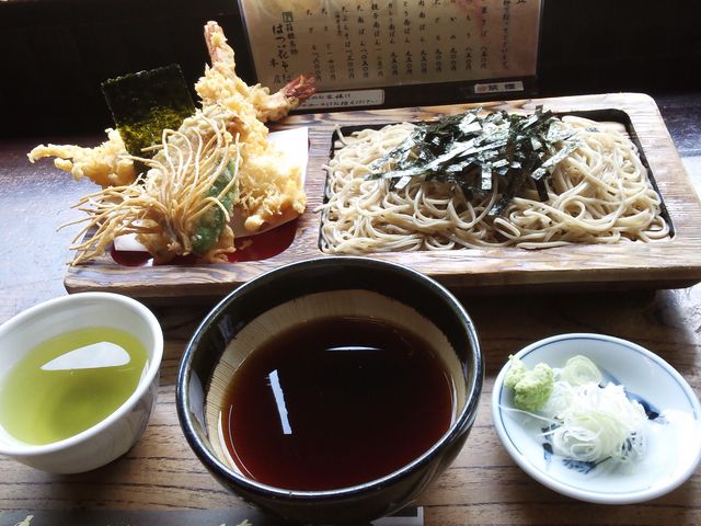 天ぷら蕎麦美味しいです。_はつ花そば 本店