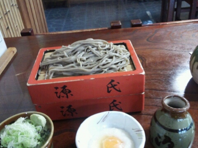 今回は、とろろ蕎麦美味しかったのだぁ
汁がすごく美味しいです。_旗挙そば源氏