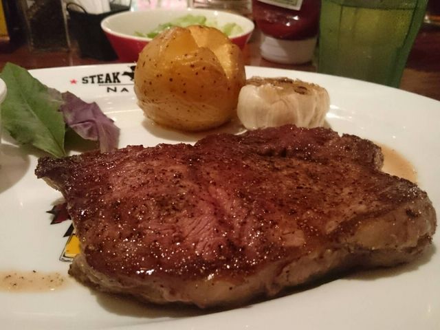 リブロースステーキ1/2ポンド付け合わせのじゃがいももニンニクも美味しかった!_STEAKHOUSE NAKAMA ステーキハウス ナカマ