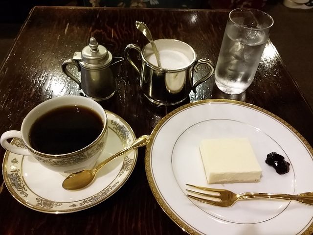 レアチーズケーキ_茜屋珈琲店