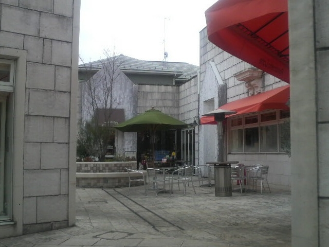 ポポロ広場へやってきました_ポポロ広場