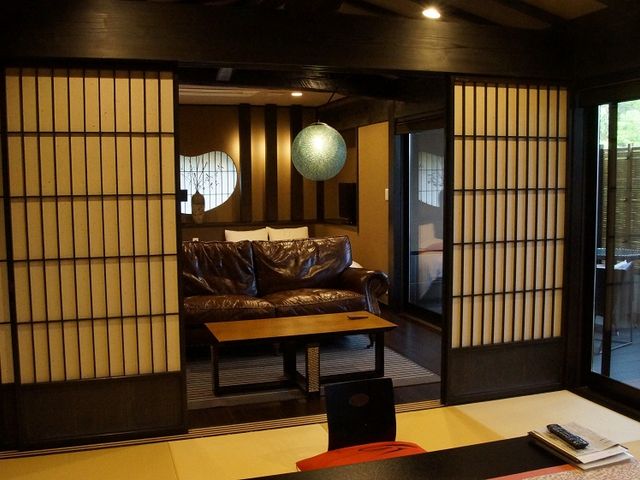 お部屋がとっても広い_牧水荘 土肥館