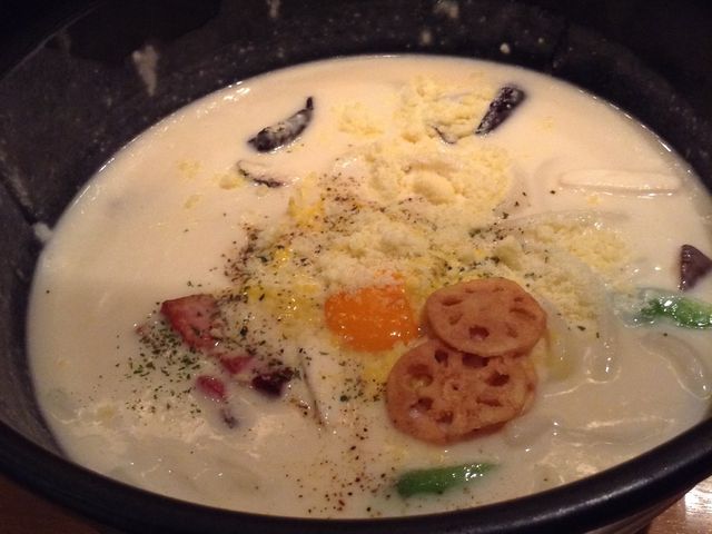 カルボナーラ_おいしいおうどん つるとんたん 東京ビル店