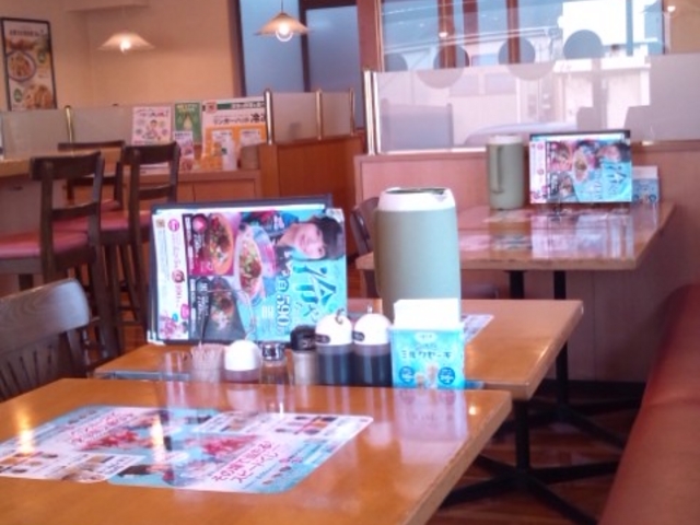 店内_リンガーハット 西大分店
