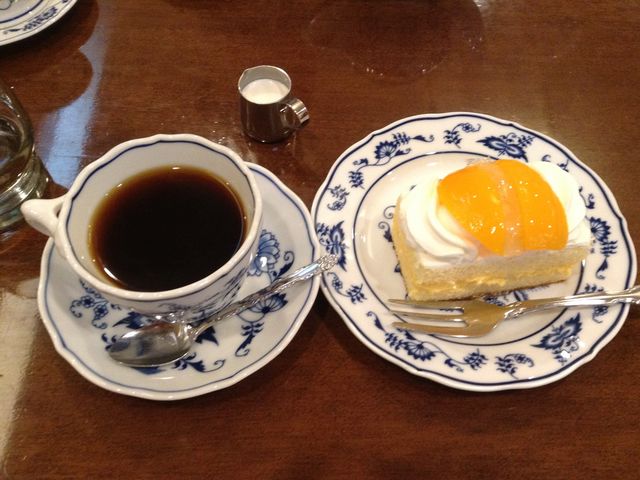 定番のケーキ_梅月堂