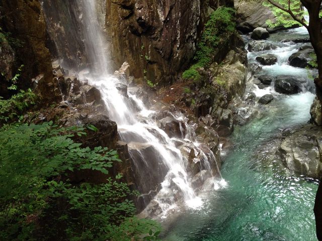 綺麗な滝壺です_不動滝
