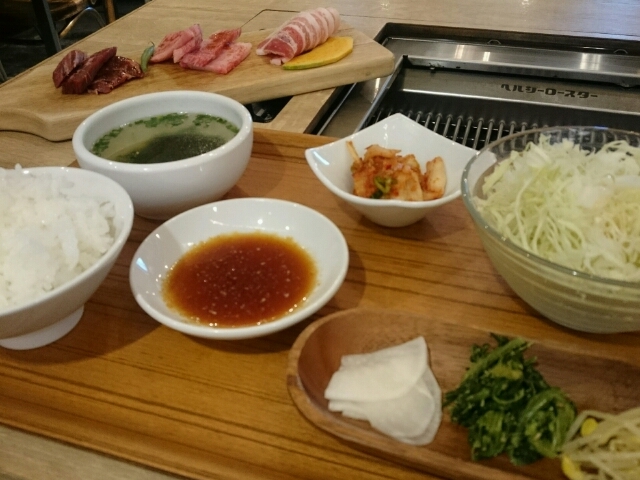 YAKINIKUランチ。_ハチハチ HACHIHACHI ソラリア店