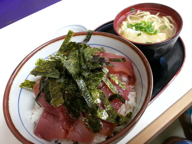 まぐろ丼_くわっちー
