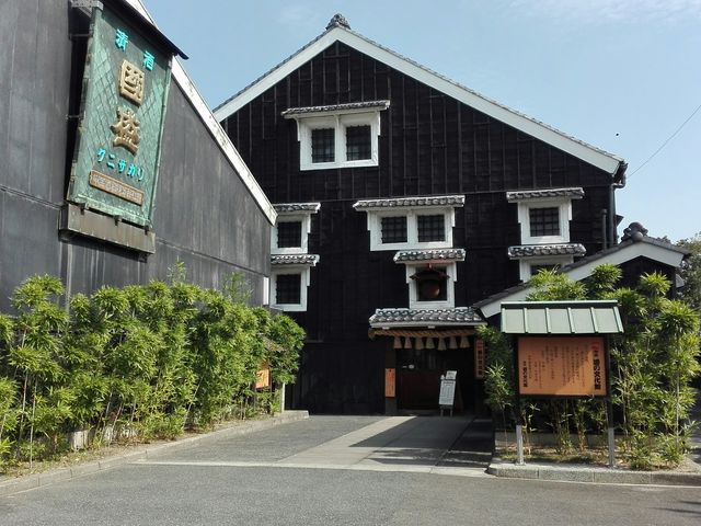外観を見るだけでも価値あり_國盛 酒の文化館