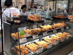 お肉屋のお惣菜 かつヰ 博多店の写真1