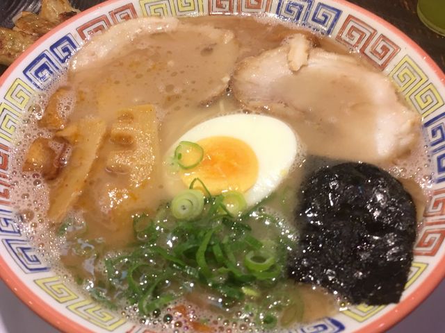 とんこつラーメン_久留米とんこつラーメン 松山分校