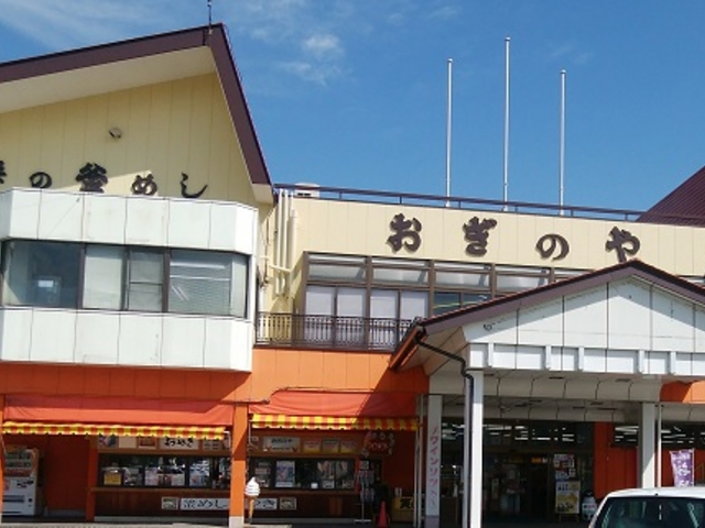 建物
_おぎのや 諏訪インター店