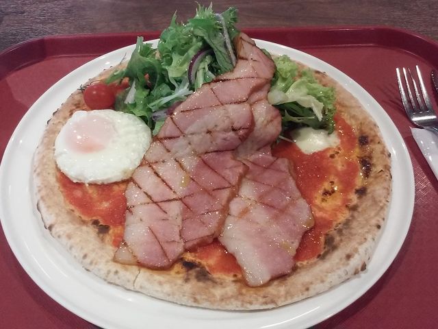 見た目も凄いです_ワンディッシュ ピッツァミール イオンモール幕張新都心店