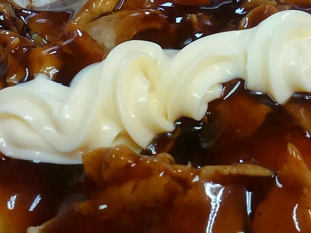 味は、醤油、お好みソース、塩の、3種類、素早く出来て(≧∇≦)美味しいです(^^)dマヨラーには○_ポパイ