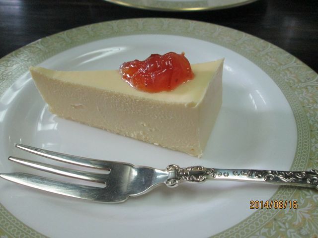 お皿もお洒落で素敵です!_茜屋珈琲店