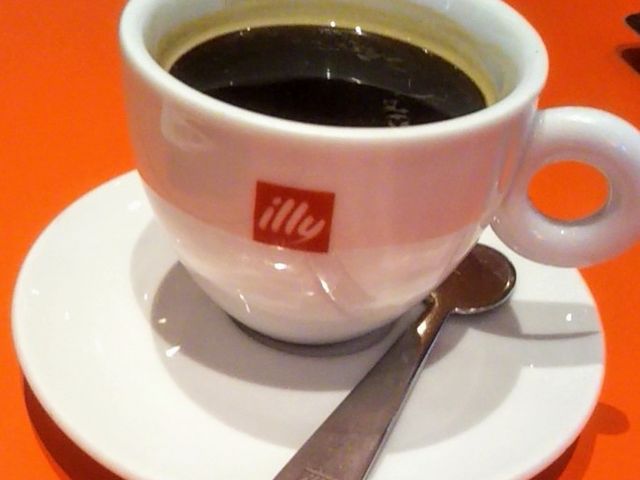 『illyのコーヒー』。_エスプレッサメンテ イリー