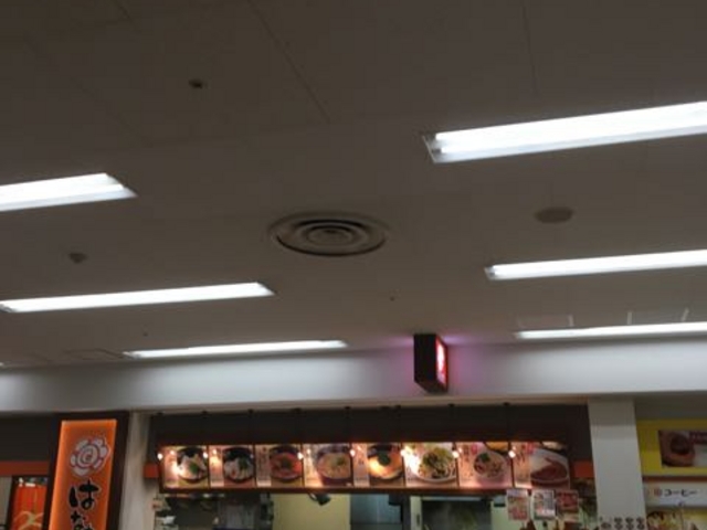 駐車場も無料です_はなまるうどん湘南とうきゅう店