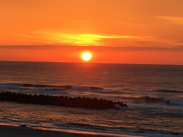 竹屋ホテルからの夕陽の一枚です。素晴らしいです。_湯野浜温泉