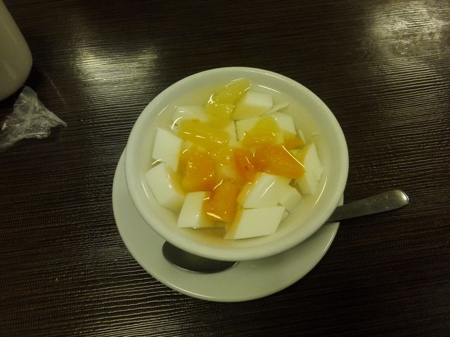 デザートの杏仁豆腐_謝甜記
