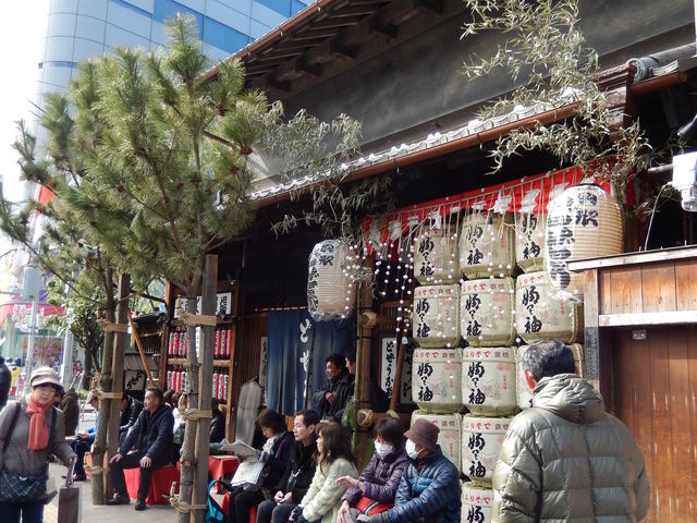 行列のできるどじょう屋_駒形どぜう 本店
