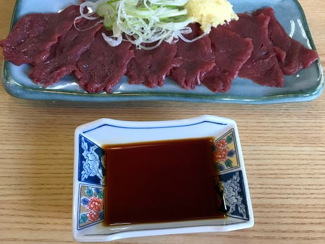 馬刺し_そば処 おにひら本店