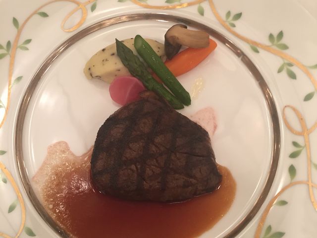 お肉です。_帝国ホテル