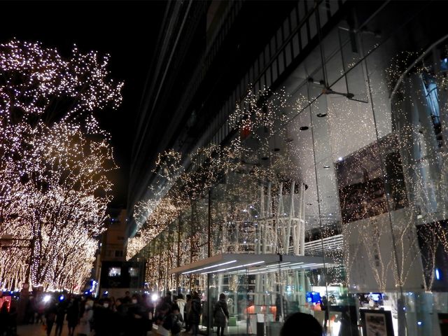 光のページェントとメディアテーク_せんだいメディアテーク