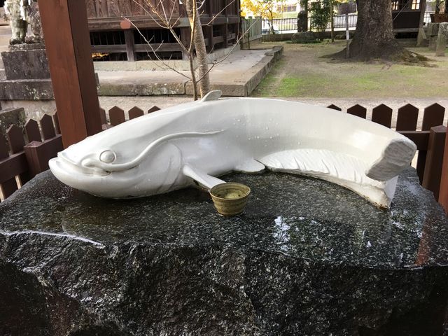なまず様_豊玉姫神社