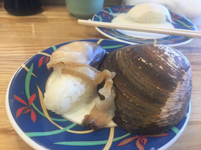 こーゆー貝にに入ってるのねーと勉強になります_島武