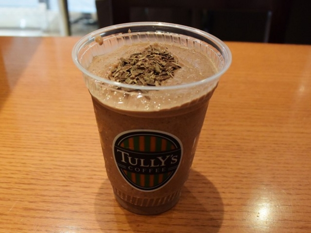 休憩にも最適_タリーズコーヒー TULLY'S イクスピアリ店