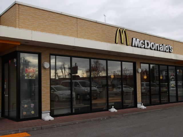 宮前店2017.11_マクドナルド旭川宮前通店